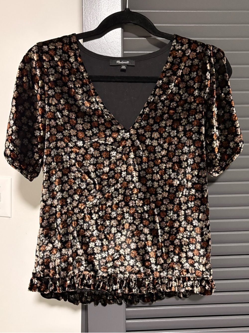 Madewell Velvet Tulip-Sleeve Ruffle Top in Petite Blooms